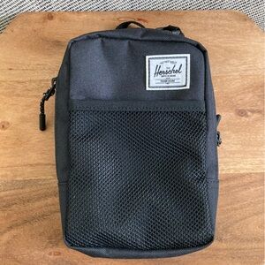 NWT Herschel Sinclair Large Crossbody Bag Black